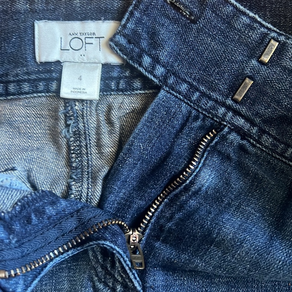 Vintage Ann Taylor Loft Denim Dark Wash Blue Mini Skirt Size 4 Nautical Summer - Picture 2 of 8
